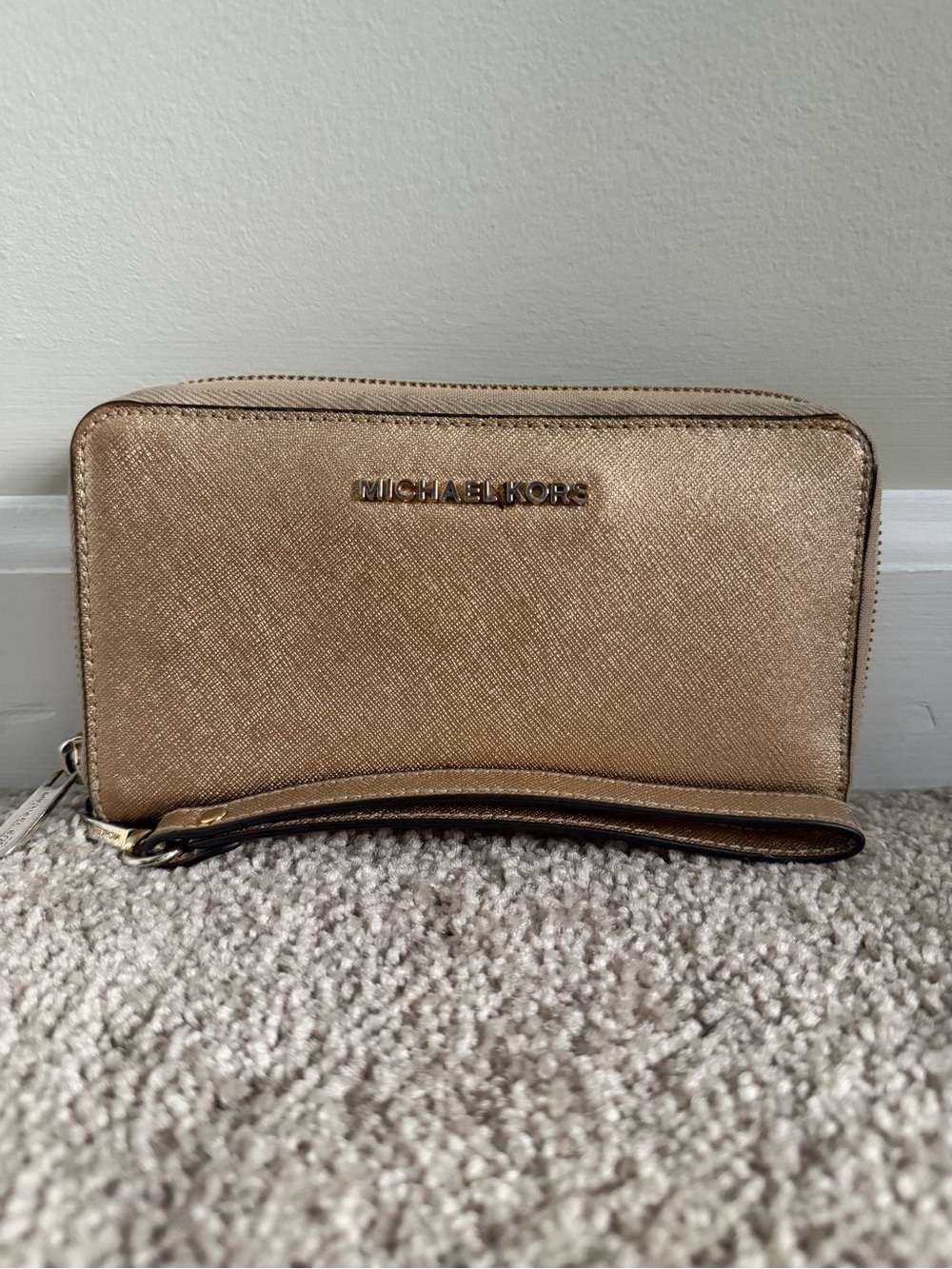 Michael Kors Metallic Gold Saffiano Zip Wristlet Wallet